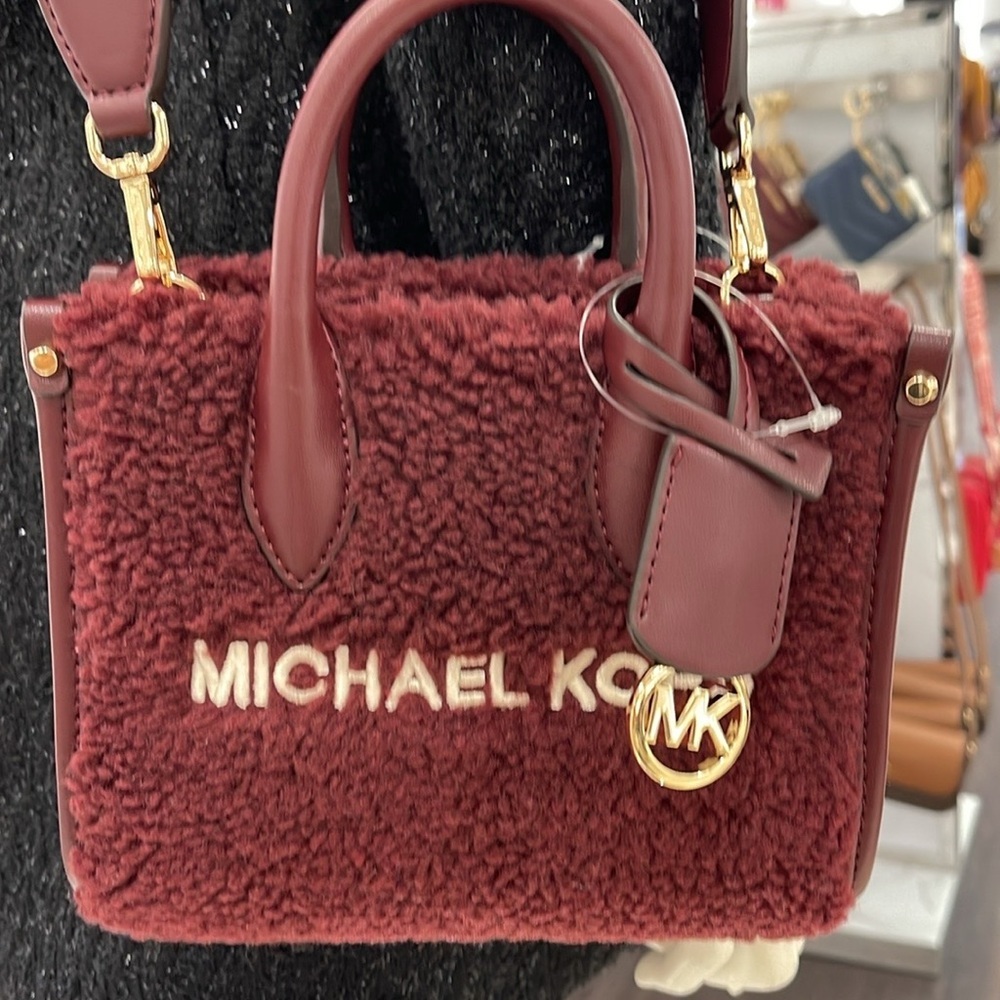 Michael Kors Mirella Extra-Small Sherpa XS SHOPPER XBODY
SHEARLING Crossbody TZ - Picture 2 of 16